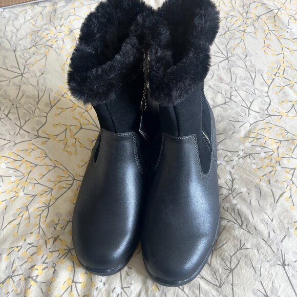 Boots - NexGrip Women's Winter Boots w/Built in Stainless Steel Cleat - 9M - Picture 3 of 9